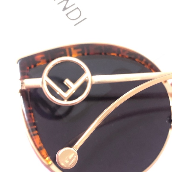 Authentic Fendi Sunglasses - Picture 11 of 14